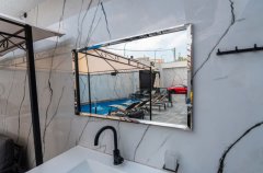 רון וילאג בוטיק 33