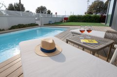 מיקונוס על הים 12