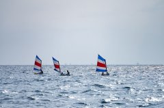 מיקונוס על הים 24