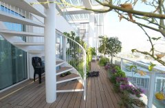 פנטהאוז AH 42 8