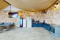 אחוזת האלונים 8