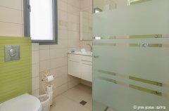 בין זריחה לשקיעה 54