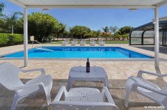 אחוזת שושנים בוטיק 18