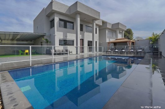 אחוזת אסתובן